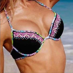 VICTORIA’S Secret Multicolored
Embroidered padded underwire push-up bikini